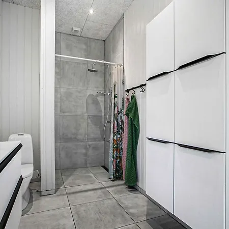 بيت للعطل Large House With Wilderness Bath And Playground Hadsund