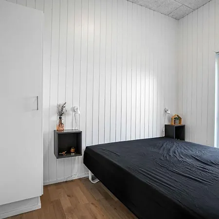 بيت للعطل Large House With Wilderness Bath And Playground Hadsund