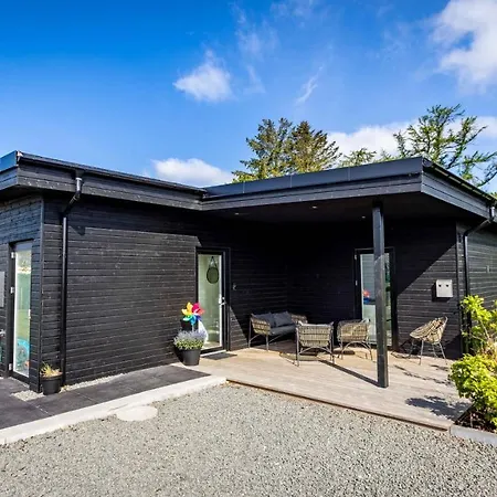 بيت للعطل Large House With Wilderness Bath And Playground Hadsund